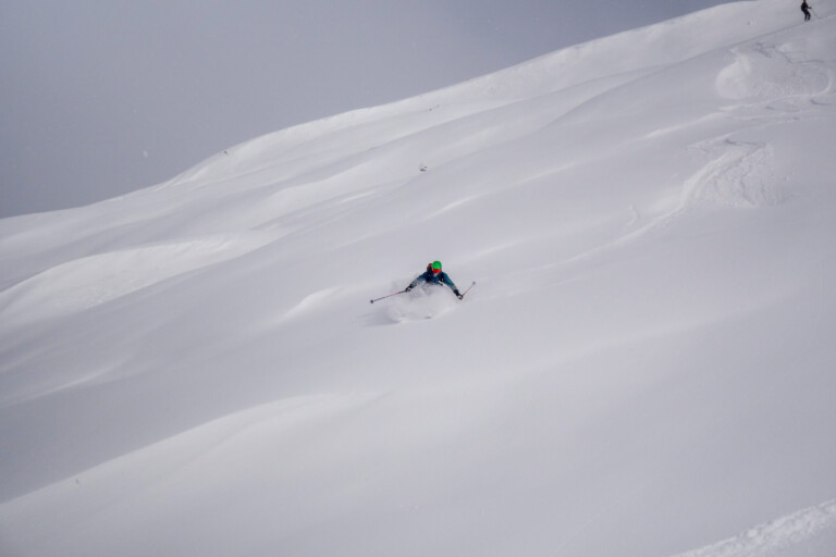 Powder Abfahrt in Davos