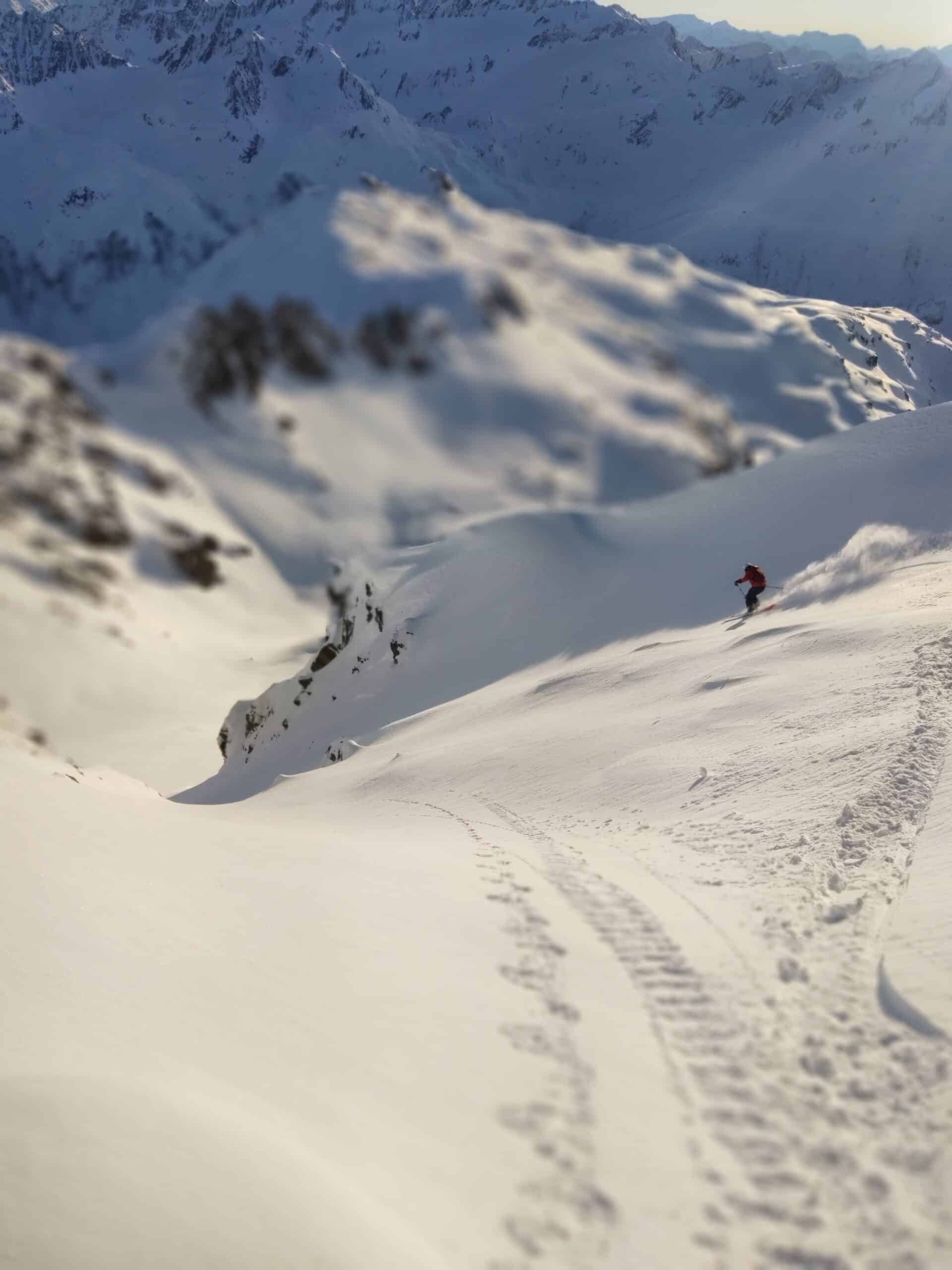 Sporty ski descent