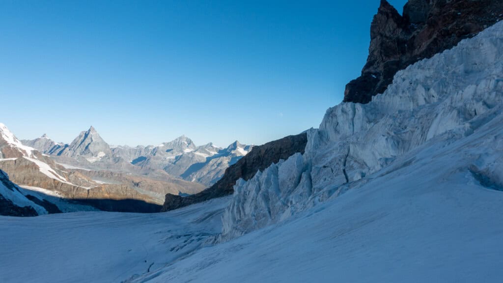 Border glacier on the spaghetti tour