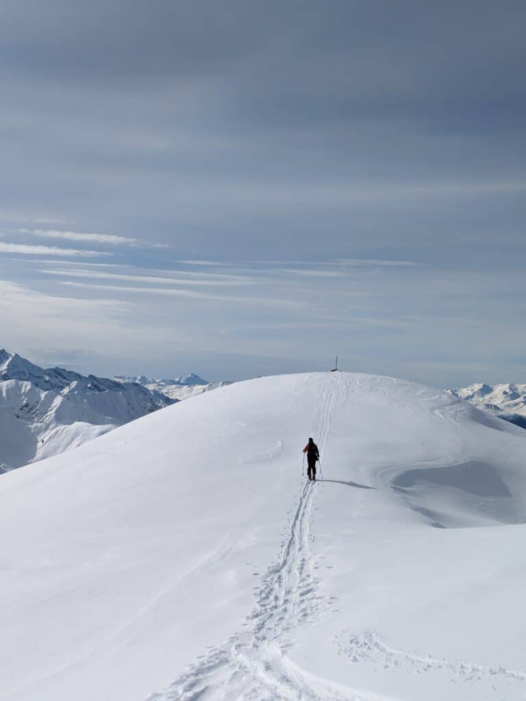 Solitary ski tour in Davos Monstein