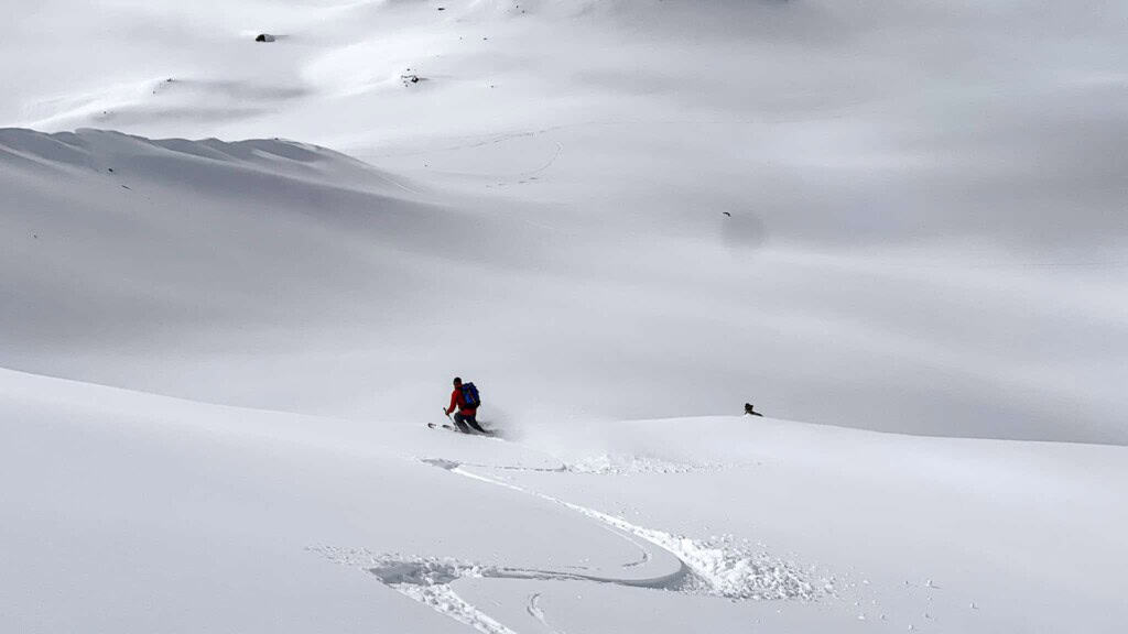 Powder on the Haute Route in Uri