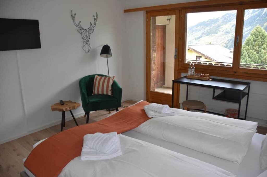 Das Doppelzimmer vom Hotel Pazzola in Disentis