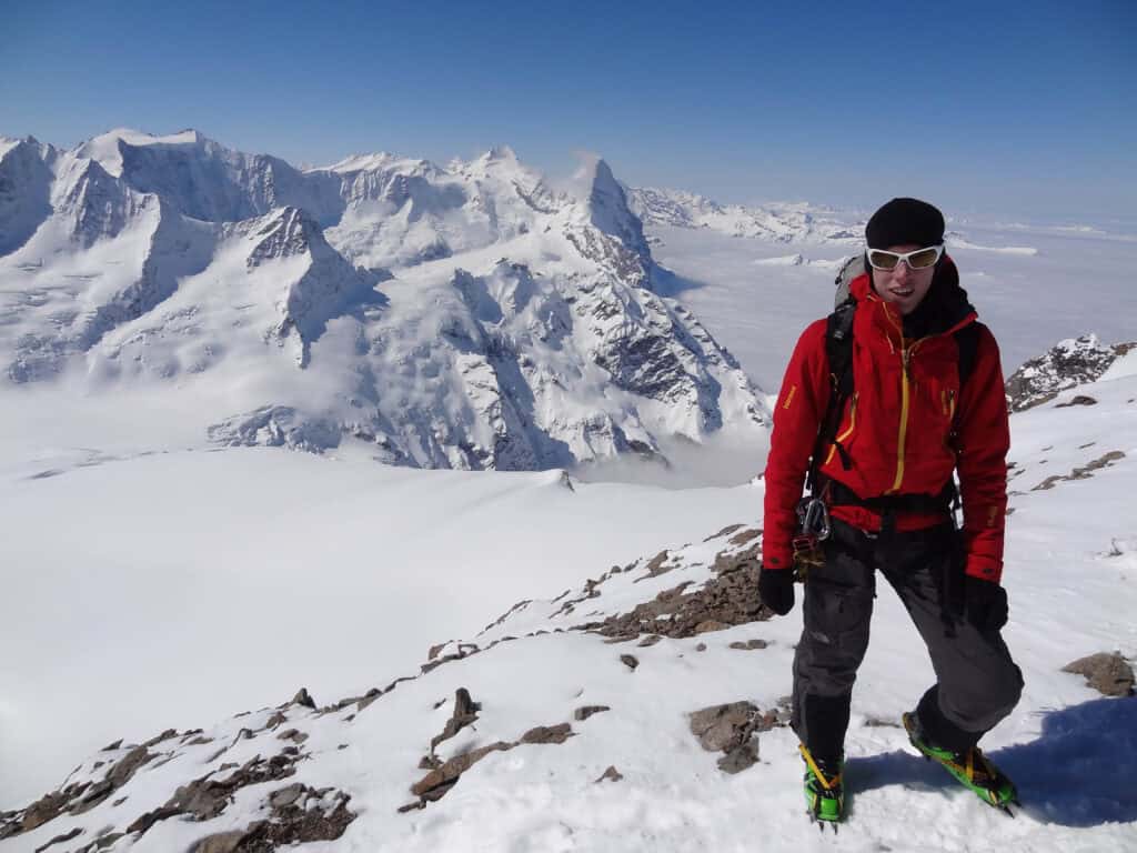 Skitouren im Gauligebiet mit Aussicht auf Eiger und Mönch