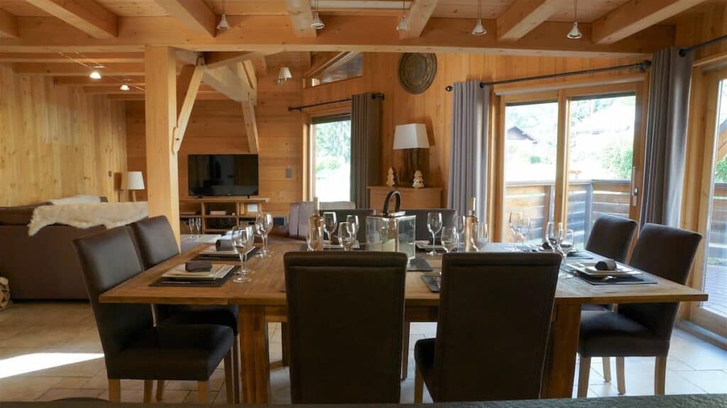 Dining room in the maisonette in Chamonix